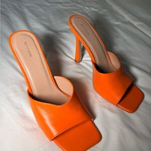 PrettyLittleThing Bold Orange Heels size 8